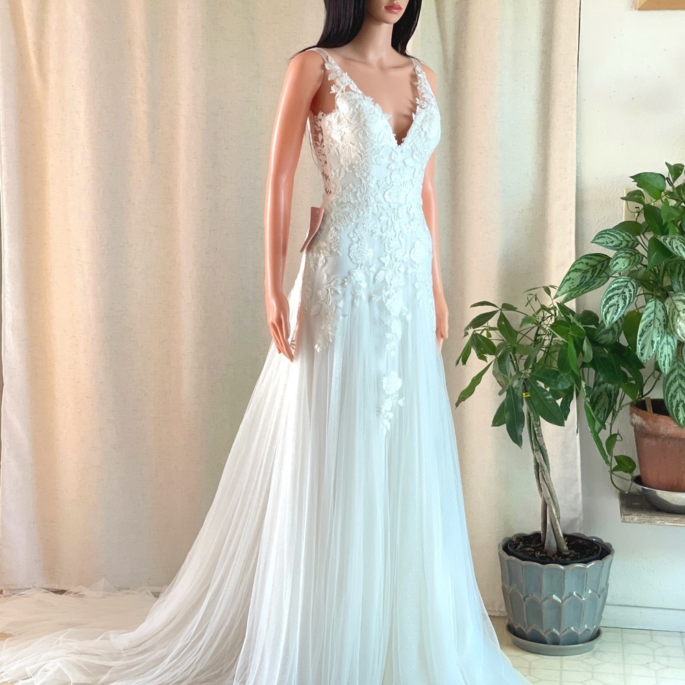 BHLDN Whispers & Echoes Soulmate Gown Ivory Floral Lace Wedding Dress‎ Size 2